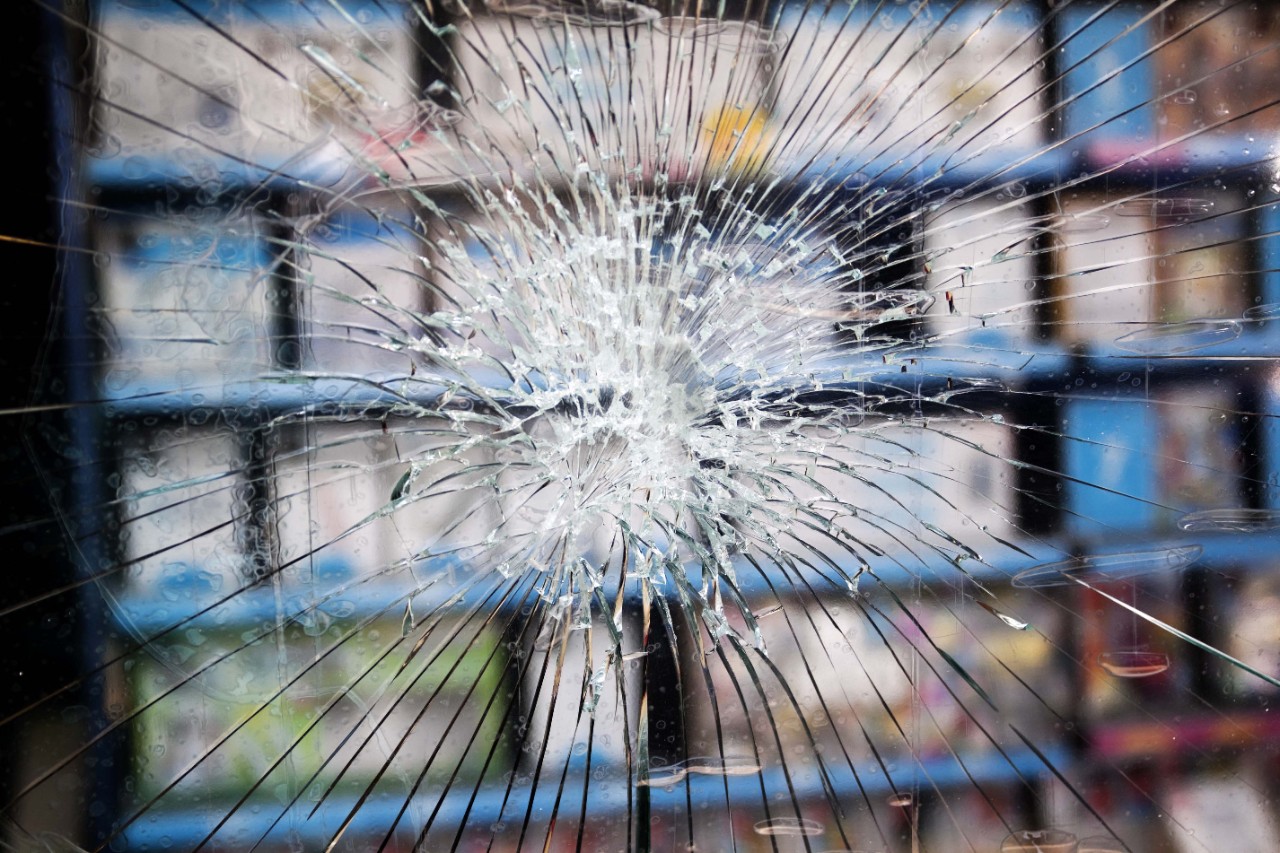 vandalisme vitrine commerce vandalisme vitrine commerce